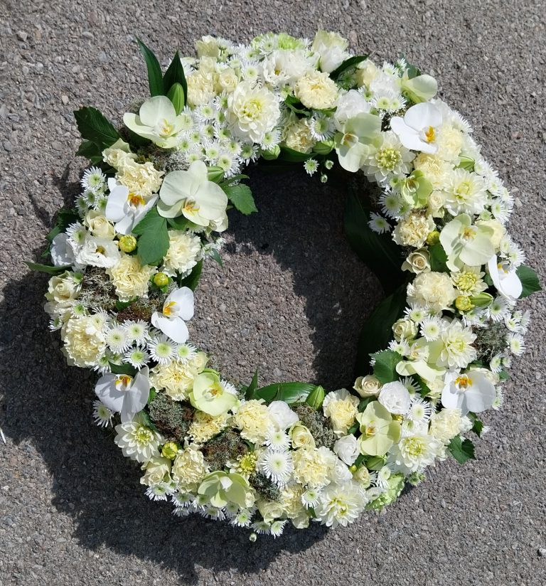 Couronne fleurie funéraire blanc/crème