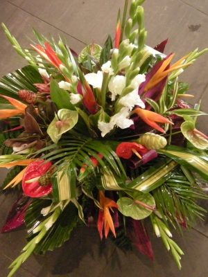 Coussin fleurs exotiques enterrement Montpellier