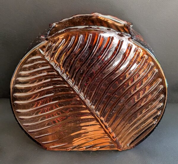 Vases ronds assortis feuille marron